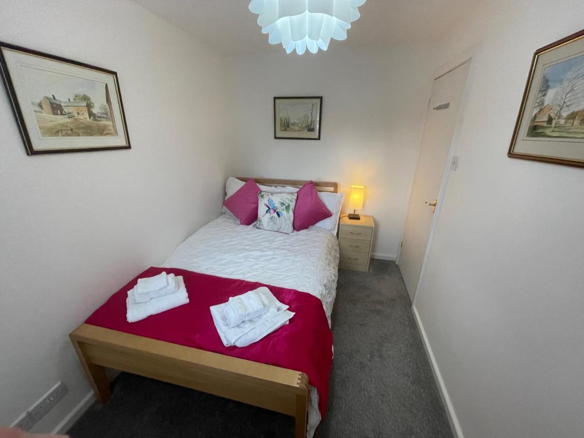 Riverside 2 Bedroom Townhouse With Car Charger Abergavenny Exterior photo